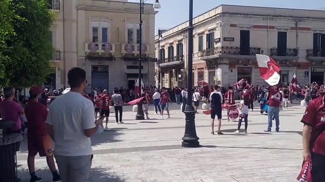 Festa Reggina, i tifosi: amaranto alÃ¨