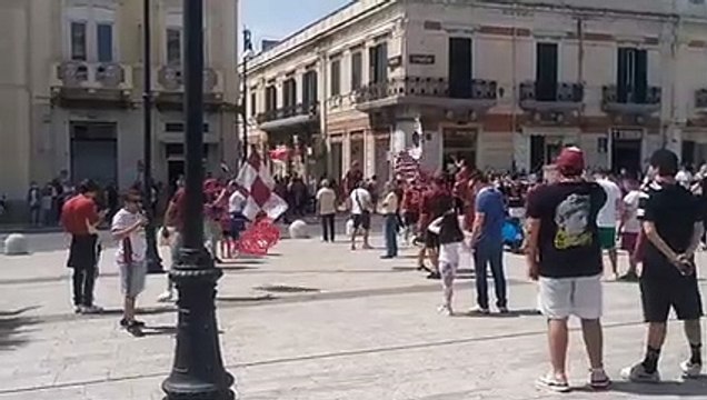 Festa Reggina, la gioia dei tifosi amaranto