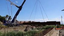 Reggio Calabria, la posa del nuovo ponte tra Lungomare e zona Porto