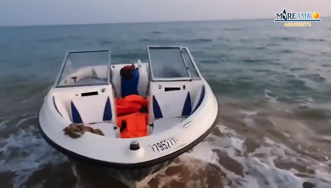 Nuovo sbarco di migranti in Sicilia, le immagini