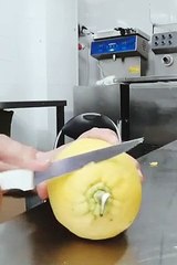 Reggio Calabria: nuovo gusto di Gelato da Cesare, le immagini della preparazione delle bucce del Bergamotto
