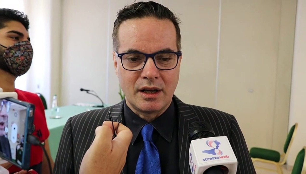 Reggio Calabria, Klaus Davi: "Salvini citofona ai tunisini, io agli ndranghetisti. Spero nel voto disgiunto"