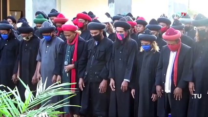Lebaran Hari Ini (30/7), Jamaah An-Nadzir Gunakan Masker Saat Salat