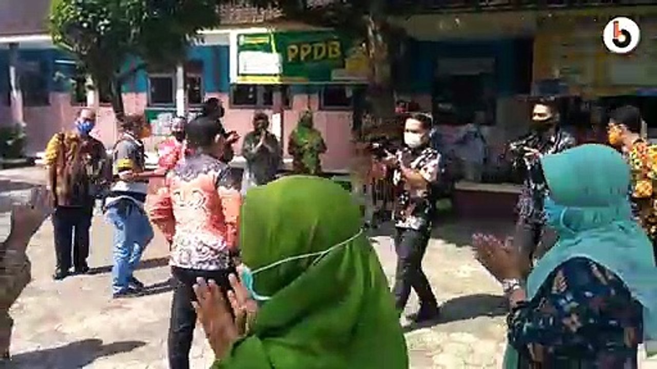 BUPATI LUMAJANG GENCAR SOSIALISASIKAN SAMBANG GURU DI TENGAH SEKOLAH DARING