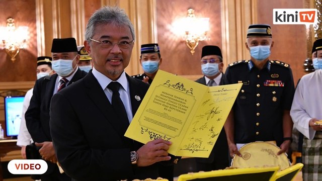 Yang di-Pertuan Agong terima kejutan ulang tahun daripada Istana Negara