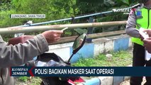 Operasi Patuh Semeru, Polisi Bagikan Masker ke Pengguna Jalan