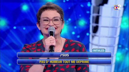 L'enthousiasme de  la nouvelle  maestro de  "N’oubliez pas les  paroles" divise  Twitter