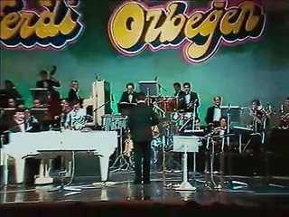 Ferdi Özbeğen - Yağmasın Yağmur