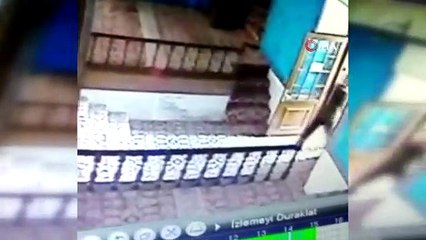 Sakızlı telle camiden paraları böyle çaldı