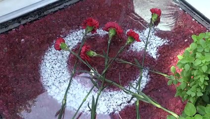 Mersin'de bayram arifesinde şehitlik ziyareti