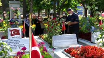 Edirnekapı Şehitliği'nde bayram arifesinde kabir ziyareti - İSTANBUL