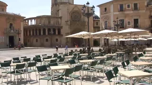 Reino Unido se plantearía reducir la cuarentena si se hacen pruebas a los viajeros