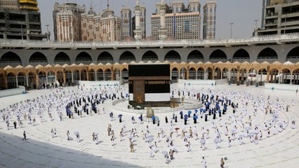 Only 1,000 People Will Hajj to Mecca This Year — and Face Masks, Quarantine, and Special P
