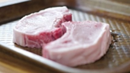 3 Safe Ways to Thaw Frozen Pork Chops