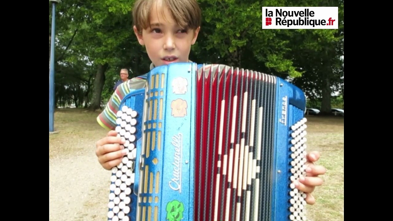 VIDEO. Léo, 9 ans, star de la plage à Montrichard