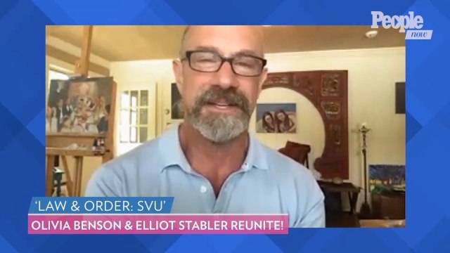 Chris Meloni Says Reuniting With 'Law & Order: SVU' Costar Mariska Hargitay Is 'Effortless'