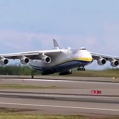 Voici le plus long avion du monde :  Antonov An-25 Mriya.