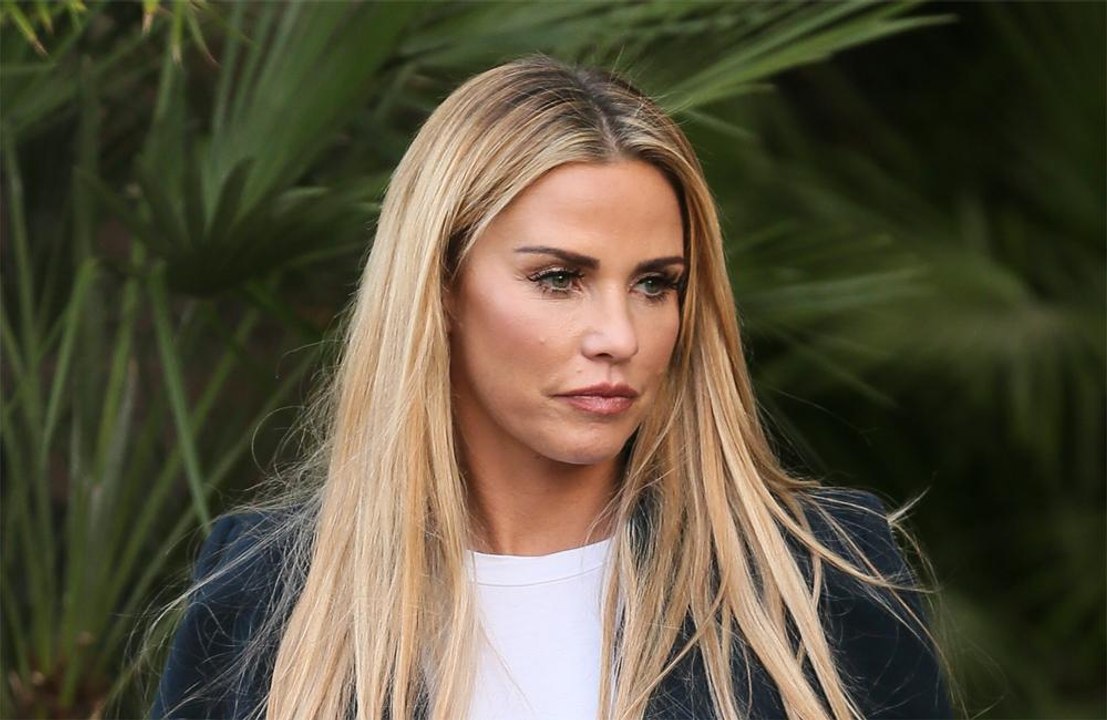 Katie's holiday nightmare!: Katie Price breaks both her feet during Turkey getaway
