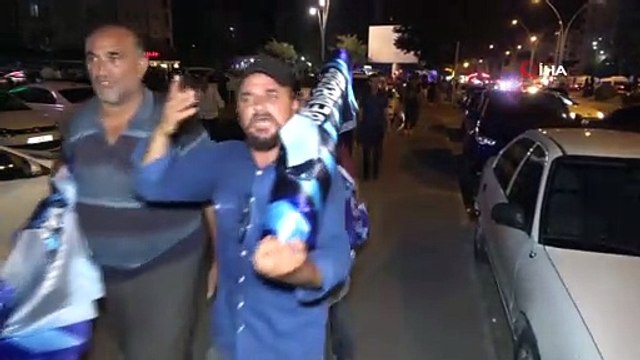 Adana Demirspor kaybetti taraftarlar hüngür hüngür ağladı