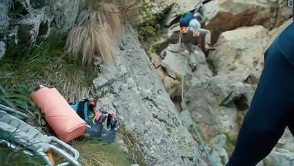 Origami Bottle! Revolutionary space-saving bottle by DiFOLD