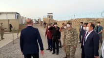 İçişleri Bakanı Soylu, Güneyçam Jandarma Karakol Komutanlığı'nda askerlerle bayramlaştı - ŞIRNAK