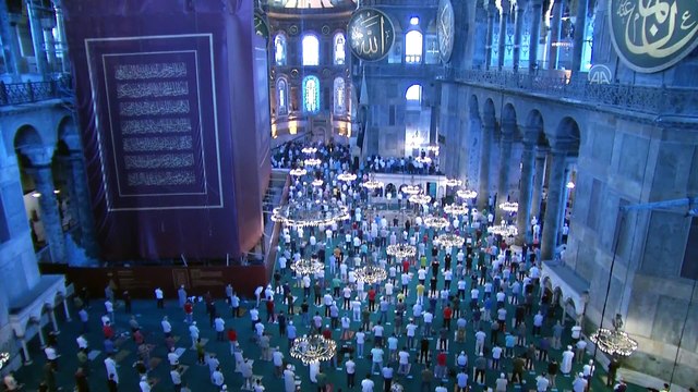 Ayasofya-i Kebir Cami-i Şerifi'nde 86 yıl sonra ilk bayram namazı - İSTANBUL