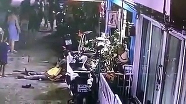 วินาที 2ผู้สูงวัย โดนทำร้ายบาดเจ็บ ย่านเพชรเกษม