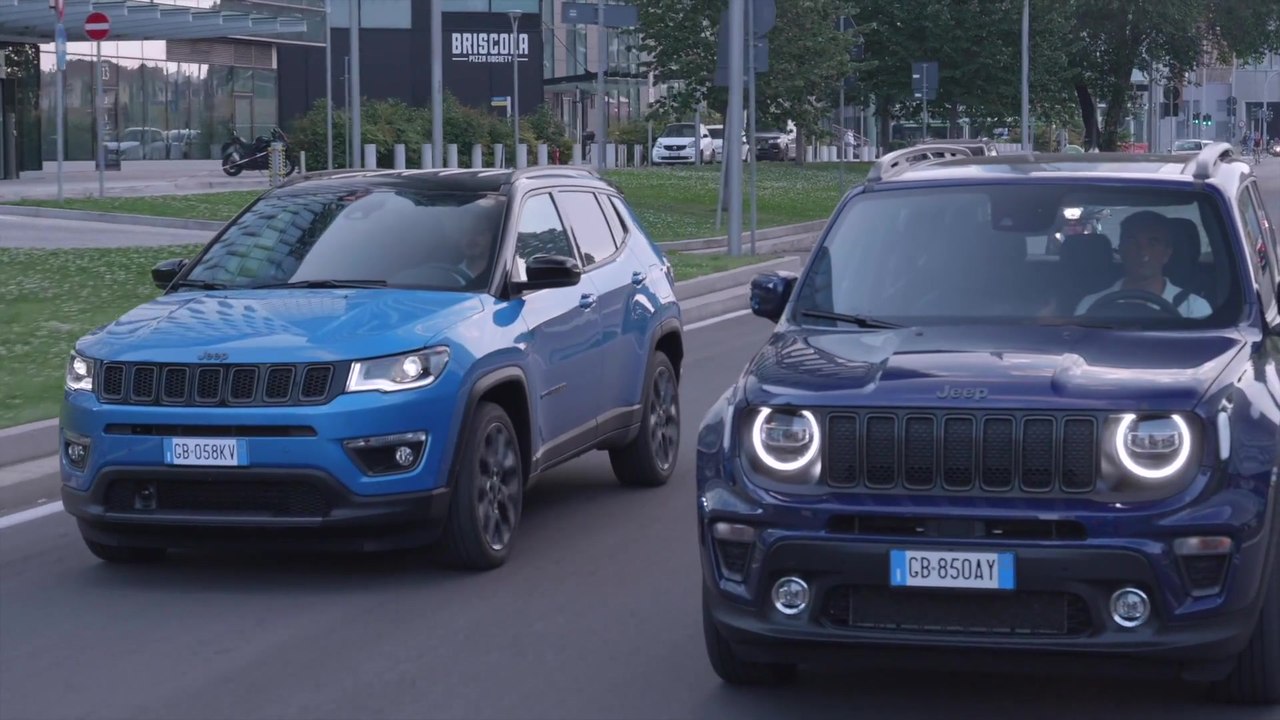 Jeep® Renegade 4xe und Compass 4xe sind von 21. Juli an bei den Jeep-Händlern bestellbar