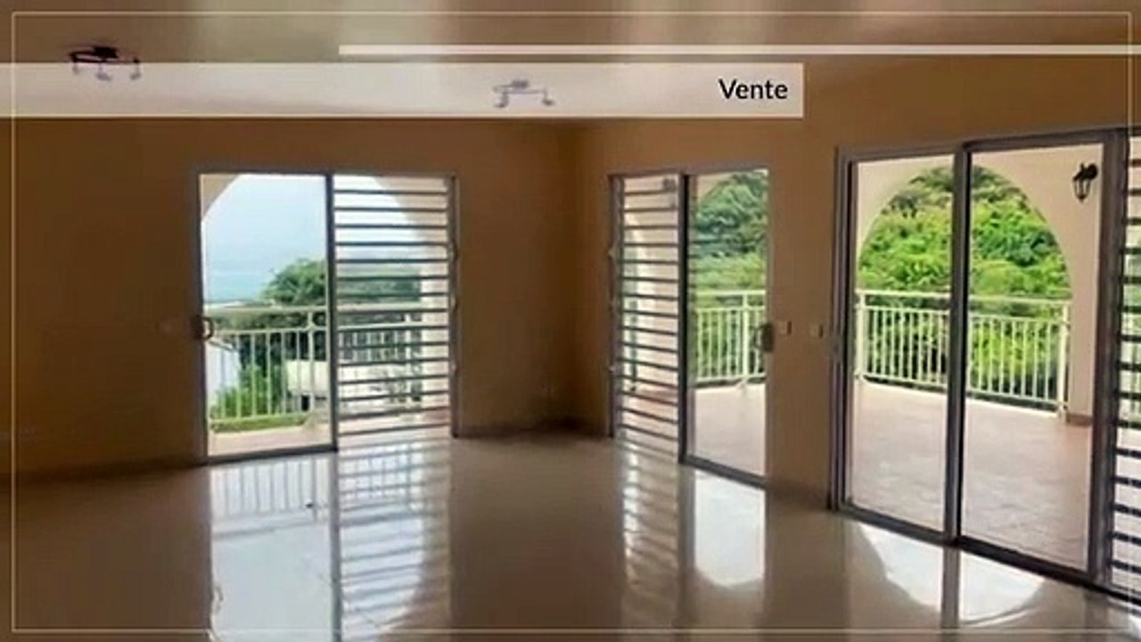 A vendre grande villa F5 hauteur Punaauia