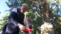 MHP Genel Başkanı Bahçeli, Alparslan Türkeş’in anıt mezarını ziyaret etti (1) - ANKARA
