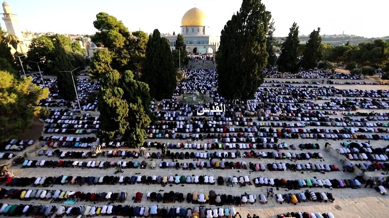 المسلمون يحتفلون بعيد الأضحى في ظل إجراءات الوقاية من كورونا