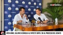 Salvini torna al Papeete: dagli insulti in spiaggia al commento sul voto del Senato