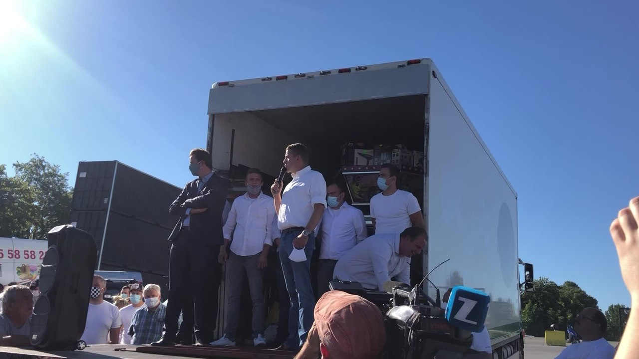 Environ 300 véhicules de forains au départ de la manifestation à Bruxelles