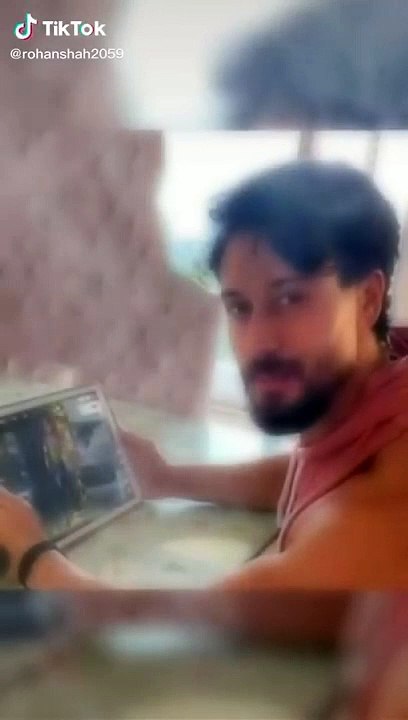 Tiger Shroff Playing Free Fire