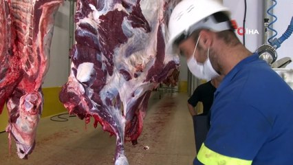 Kurbanlık hayvanını hijyenik ortamda kestirmek isteyen vatandaşlardan mezbahalara yoğun ilgi