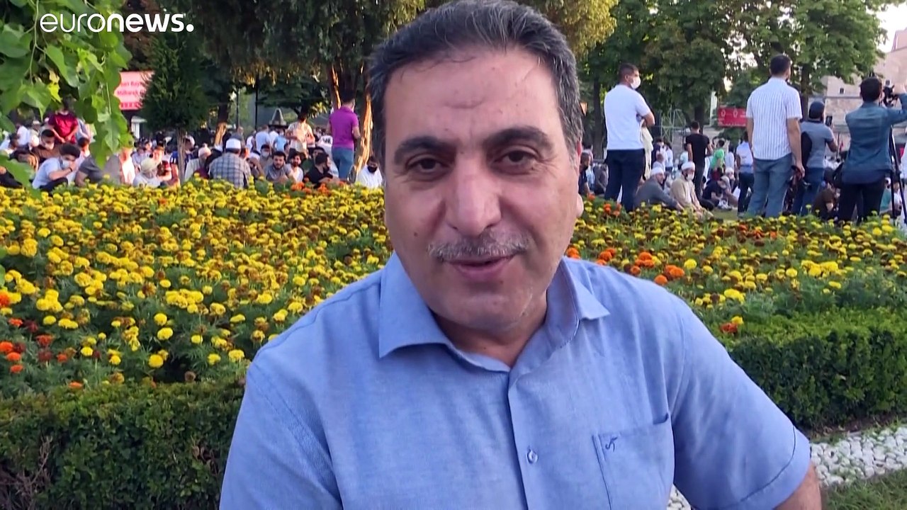 Beten auf Abstand: Muslime weltweit feiern Opferfest