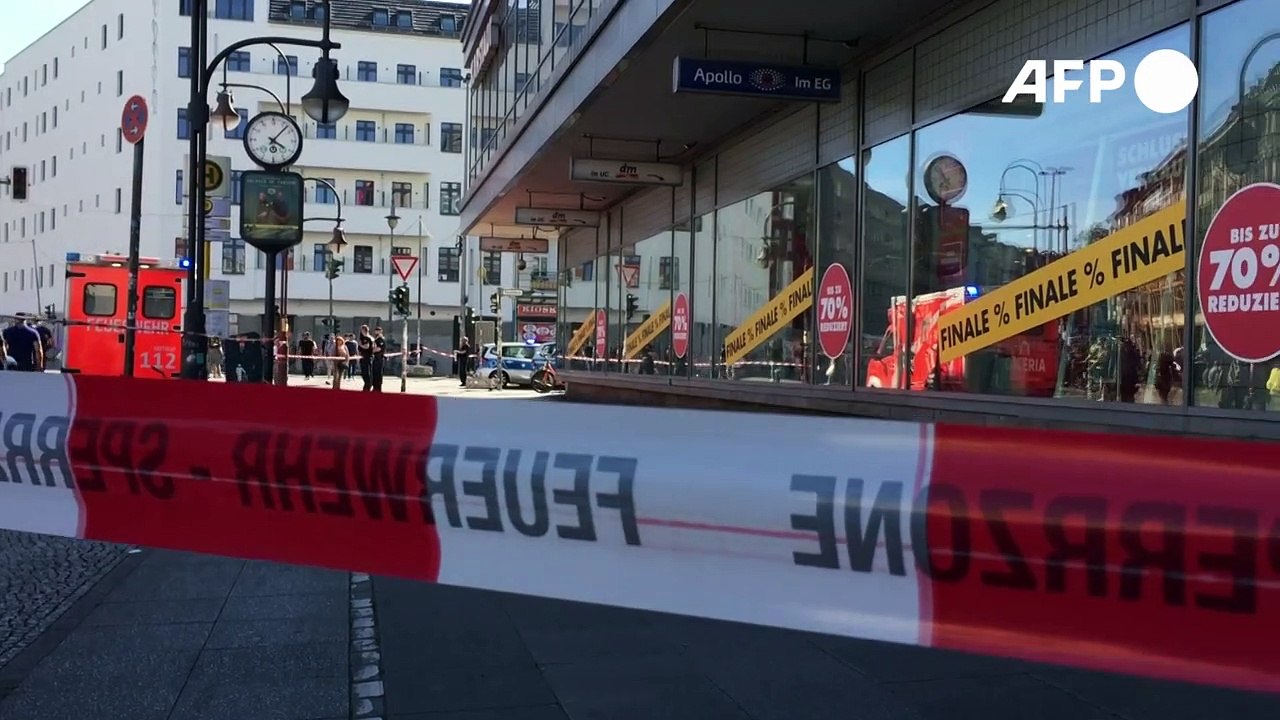 Berlin: Vier Männer greifen Bankfiliale an