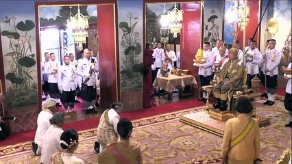 สารคดีเฉลิมพระเกียรติ ในหลวง ร.๑๐ - เฉลิมฉัตรกษัตรา (2563) ตอนที่ 2 พระปฐมบรมราชโองการ