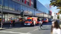 - Berlin’de bankaya “biber gazlı” saldırı- Maskeli soyguncular AVM içerisinde bulunan banka şubesine biber gazıyla saldırdı