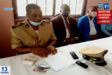 RTG/Remise de lettres de félicitations aux meilleurs enseignants de Woleu-Ntem nord par le Sous-Préfet