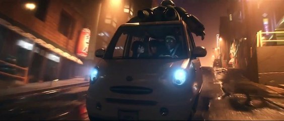 Big-Hero-6-(2014) car casing  scene