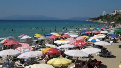 Kuşadası sahillerinde bayram yoğunluğu - AYDIN
