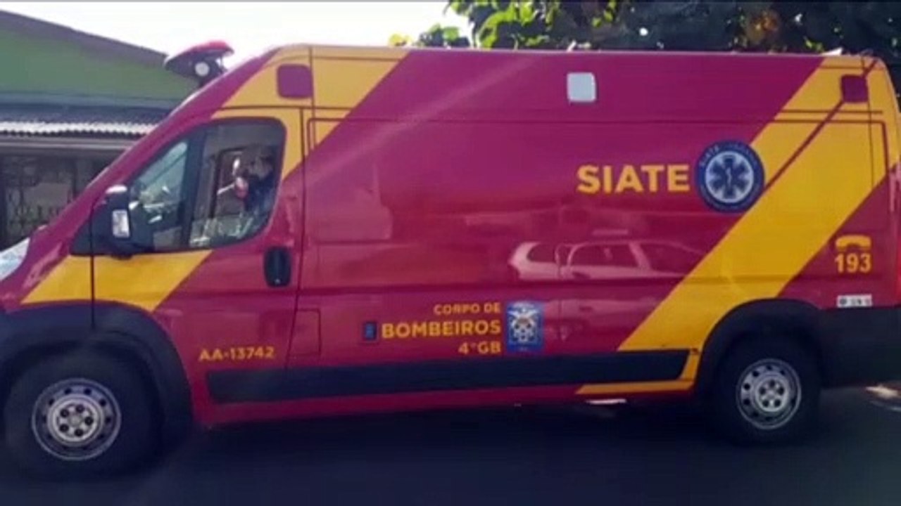 Mulher de 49 anos é socorrida ao sofrer queda no Bairro Santa Felicidade