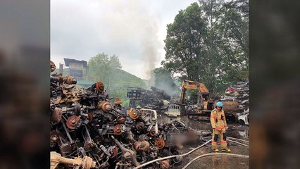 용인 폐차장에서 폭발 추정 불...작업자 1명 2도 화상 / YTN