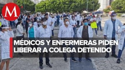 Con marcha, médicos exigen liberación del doctor Vicente Grajales en Chiapas