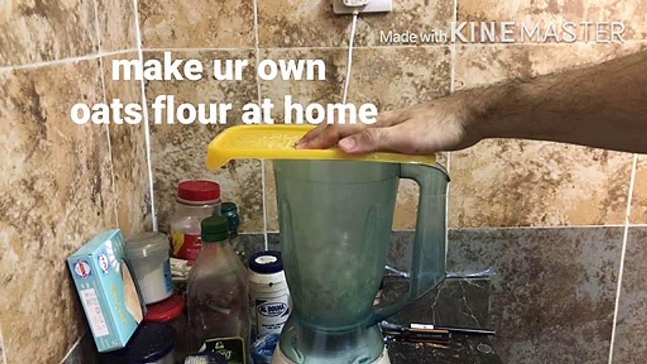 Bachelor bikin banana brownies