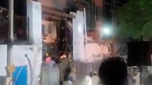 नोएडा में बड़ा हादसा, फैक्ट्री की इमारत गिरने से दो की मौत, मलबे से 5 को जिंदा बाहर निकाला