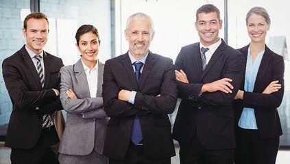 Braços cruzados segundo o Método LCB - Leitura Corporal Instituto Wbr