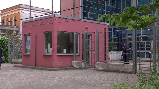 Ora News - SPAK dhe GJKKO drejt pezullimit të punës për shkak të Covid, vendimi të hënën