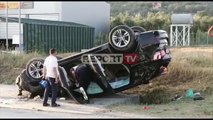 Përplasen dy makina në aksin Elbasan-Peqin! Plagosen 5 persona, 3 prej tyre në gjendje të rëndë